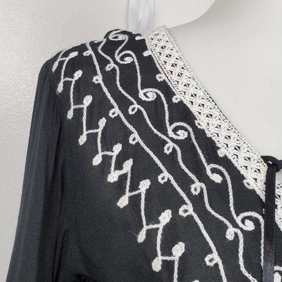 Scully Black White Boho Festival Western Rodeo Embroidered Fringe Tunic Size S - Picture 5 of 16